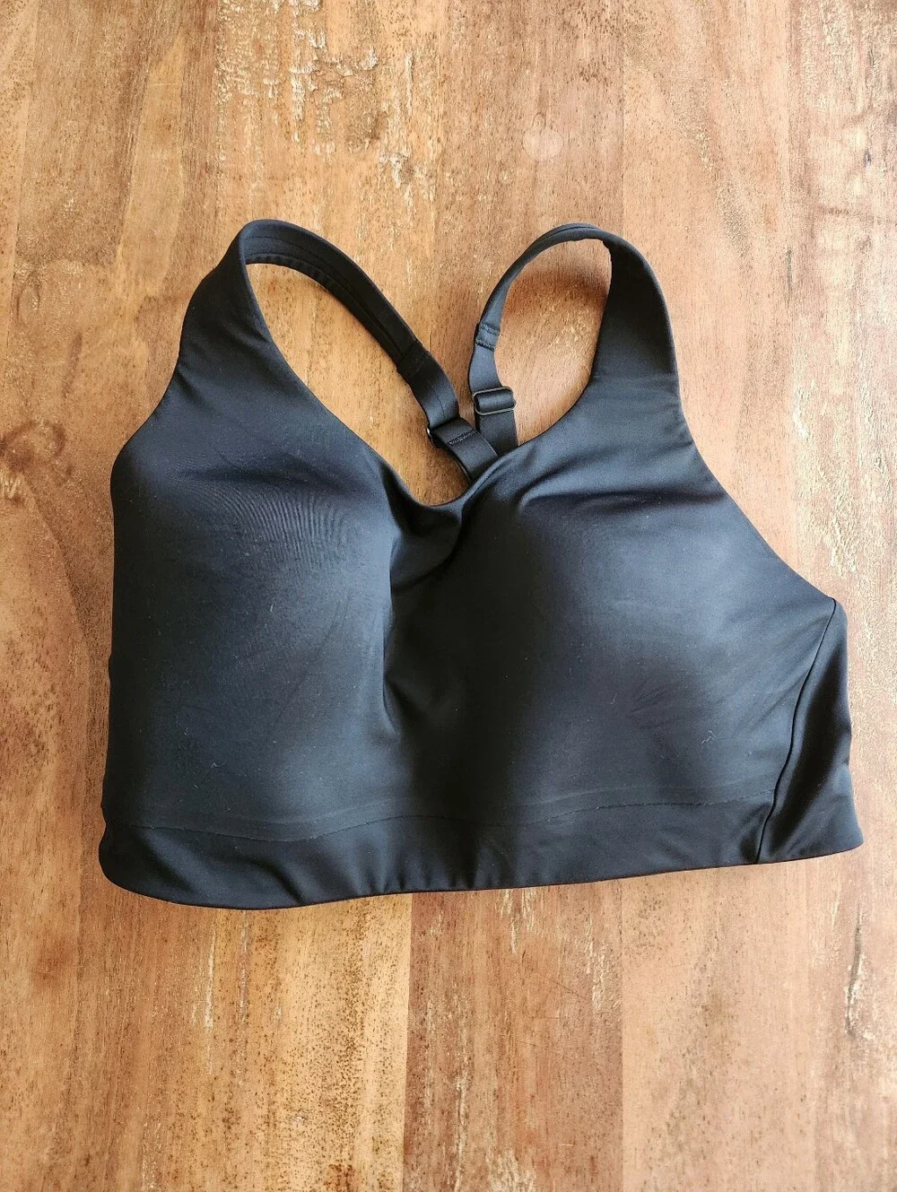 Athleta High Advance Black Wireless Sports Bra 34DD